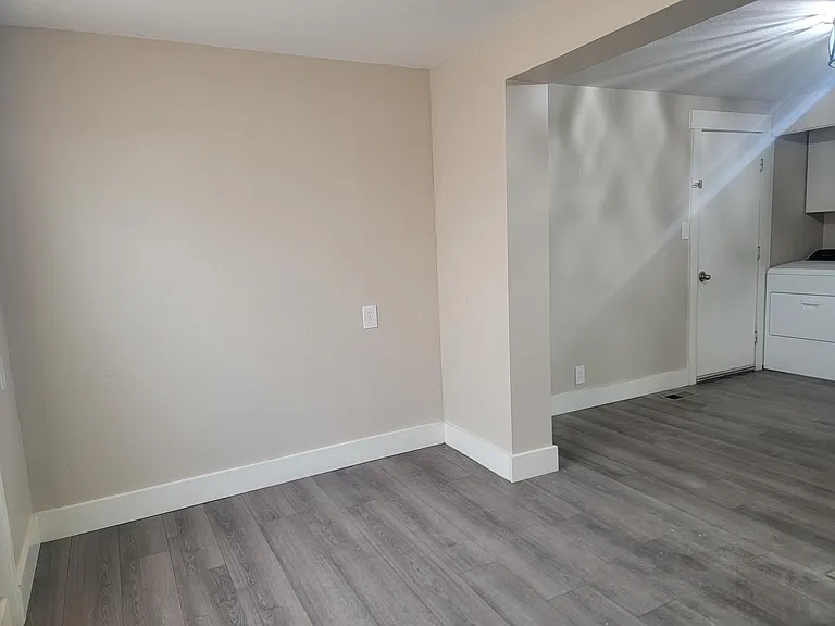 8490 S 1330 E — Photo 8