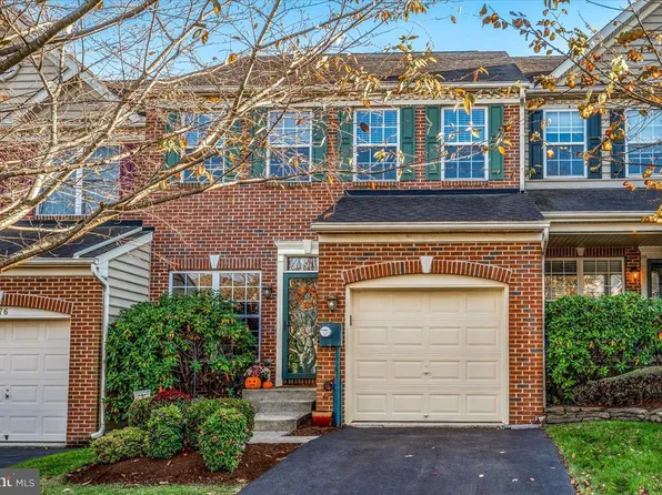 174 Penns Manor Dr, Kennett Square, PA 19348