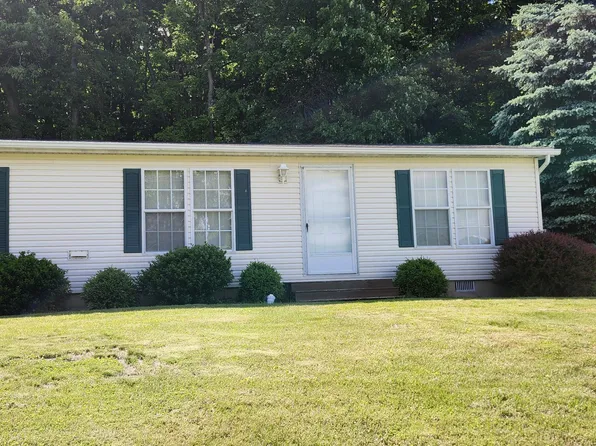 823 Myers Rd, East Freedom, PA 16637