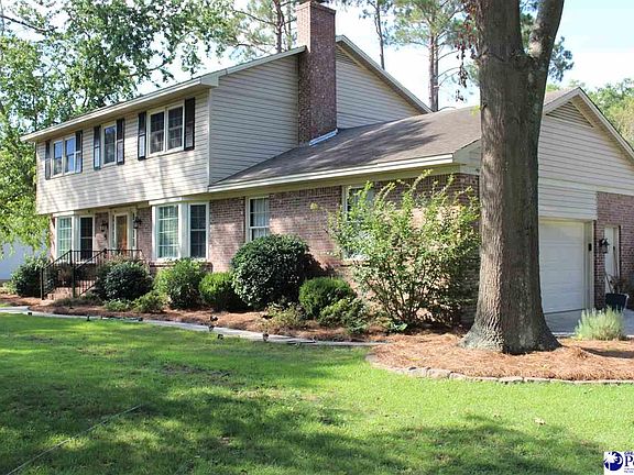 3rd image of 403 Hawthorne Dr