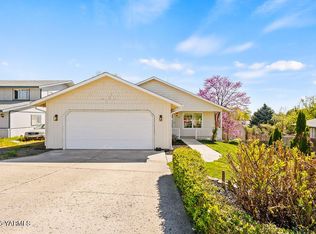 603 Westwind Dr, Zillah, WA 98953