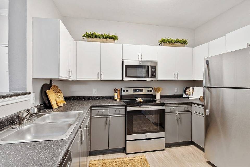 1st image of 210 S Prairie View Dr #2-218