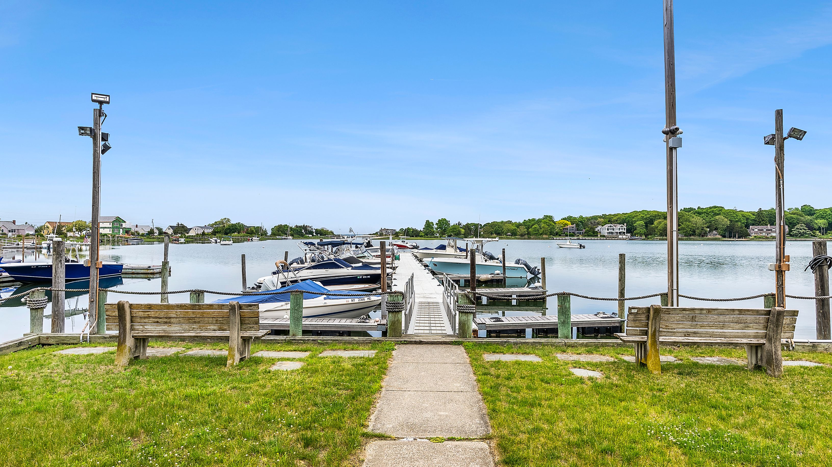 108 Turtle Cove Dr, Southampton, NY 11968 Out East