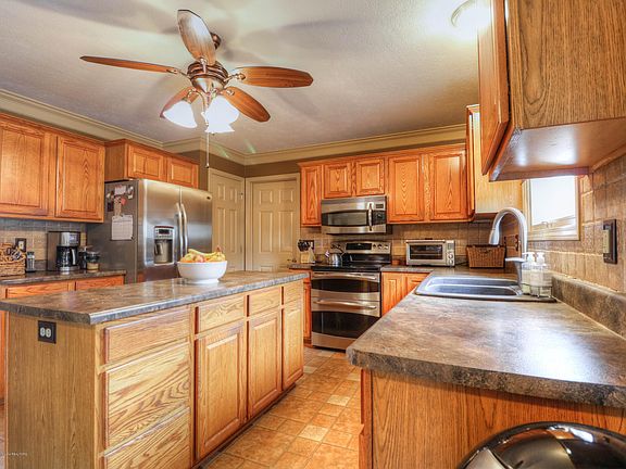 3rd image of 2181 Moorwood Dr