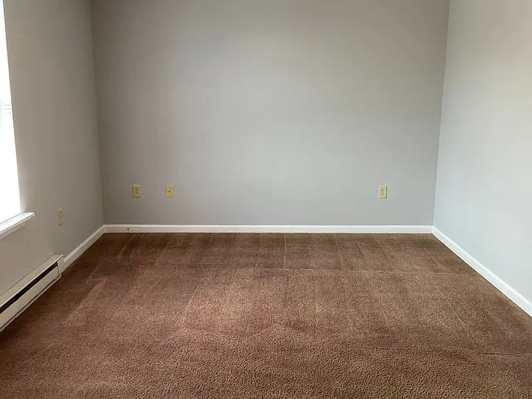 Fountain Brook Apartments — Photo 11