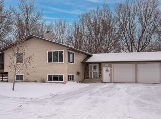 1026 2nd Ave NW, Hazen, ND 58545