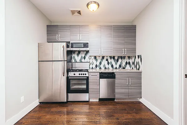 Rented by Nooklyn NYC LLC | media 8