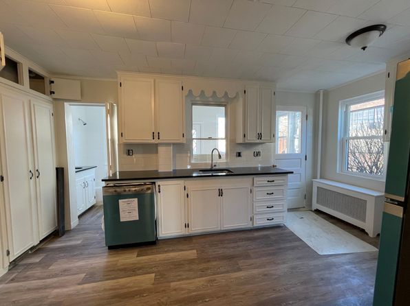 55 Hanover St APT 1, Wilkes Barre, PA 18702