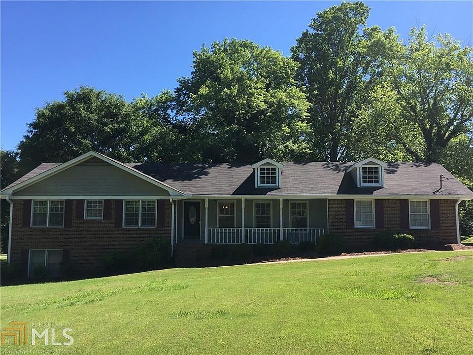 1st image of 2856 Alamo Pl