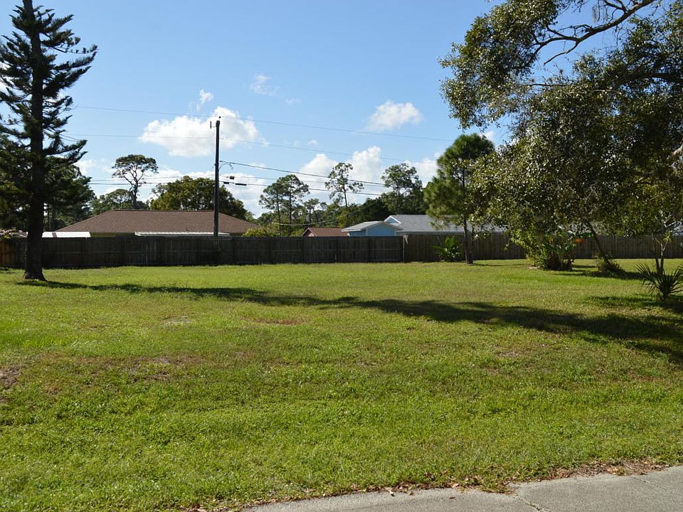 1st image of 3432 Woodland Dr