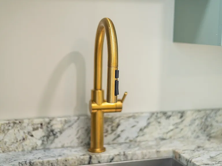 279 Kimberly Ave #7 — Photo 4