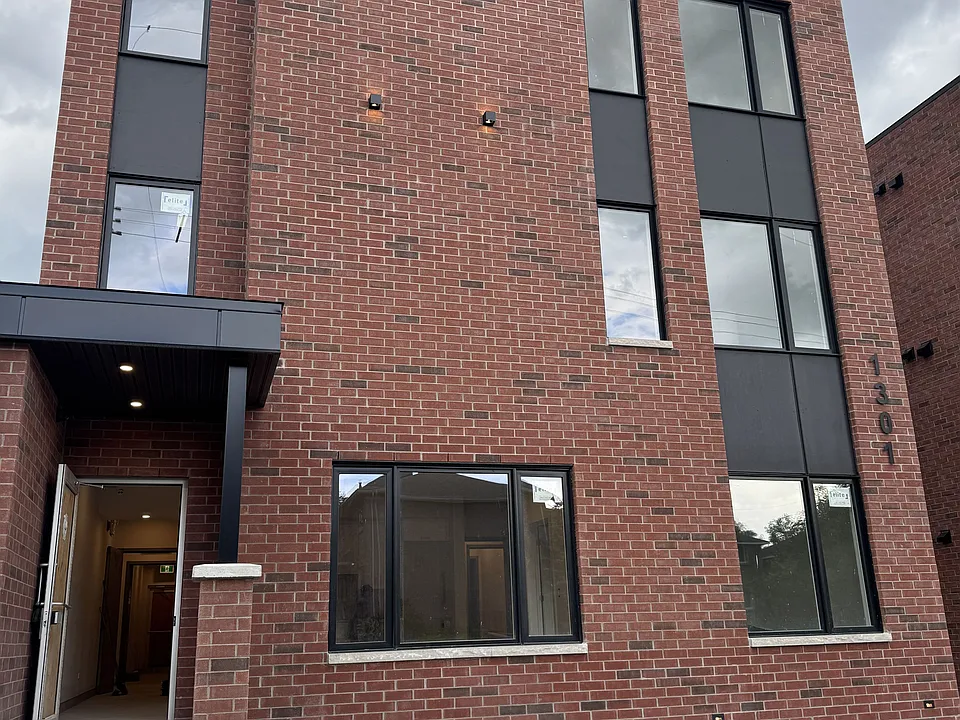 1301 Dorchester Ave #6