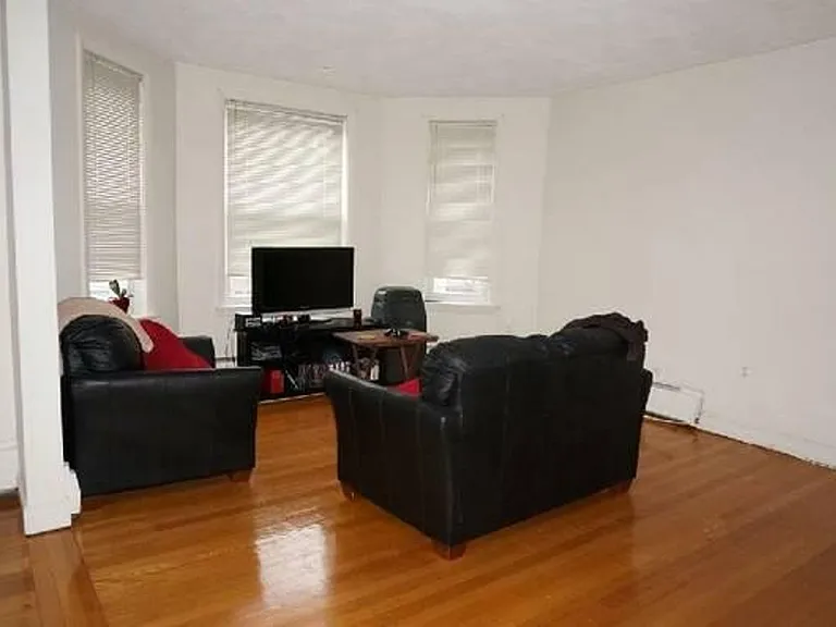 304 Tappan St #D1 — Photo 17