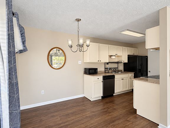 4th image of 5107 Nicholson Dr #29