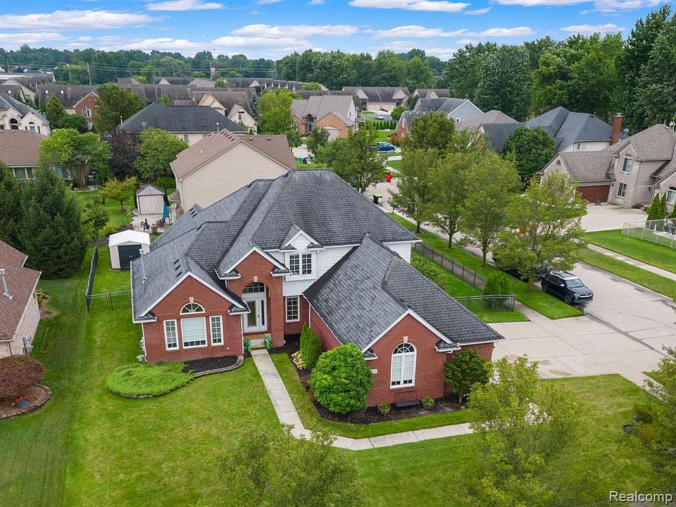 23166 Hickory Creek Dr, MI 48042 Zillow