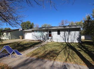 2408 Blake Rd, Minot, ND 58703