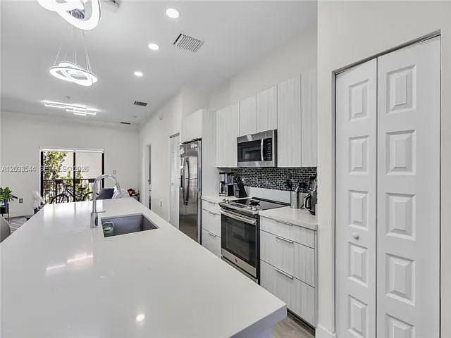 7925 NW 104th Ave #28 — Photo 13