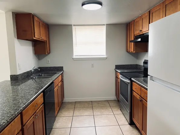 7032 Bundy Rd, New Orleans, LA 70127