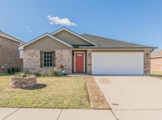 12911 Kingsgate Dr, Rhome, TX 76078