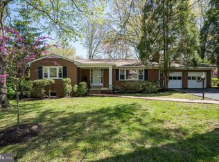 8909 Bridgehaven Ct, Alexandria, VA 22308