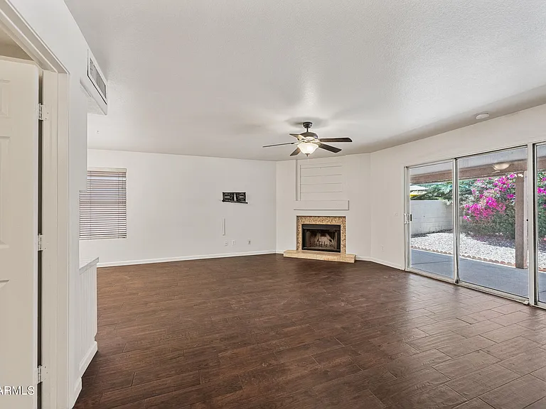 921 W Sun Coast Dr — Photo 9