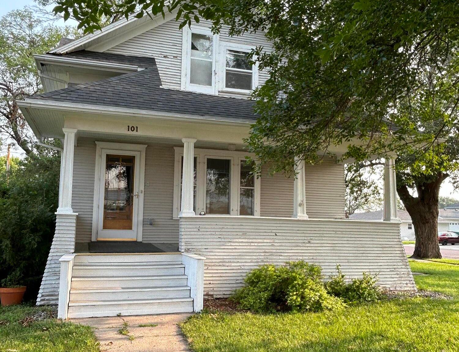 101 W Ash St, Parkston, SD 57366 MLS 23362 Zillow