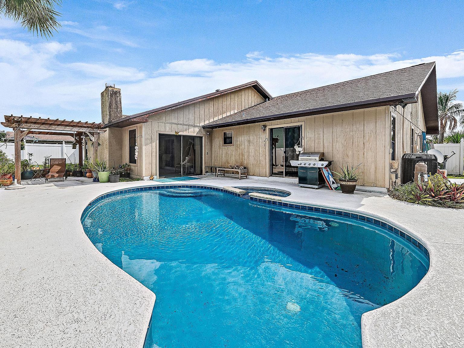 1212 SE Casa Ave, Stuart, FL 34994 MLS RX10918457 Zillow