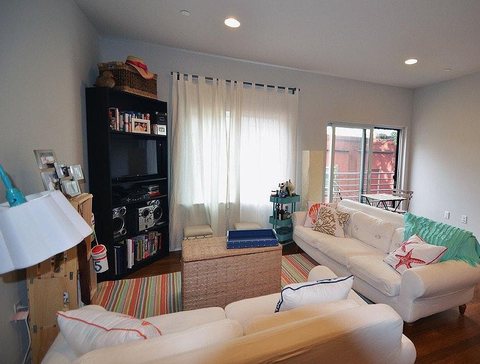 1st image of 3862 Lancaster Ave APT 103