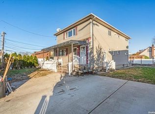 11 Belmont Blvd, Elmont, NY 11003