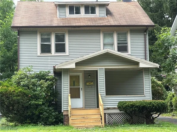 1596 Wood Rd, Cleveland Heights, OH 44121