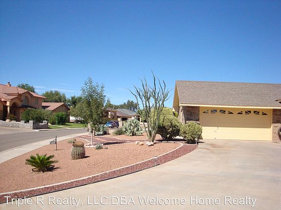 4th image of 2494 Desert Hills Dr