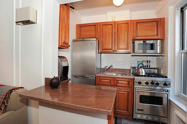 Rented by Corcoran | media 16