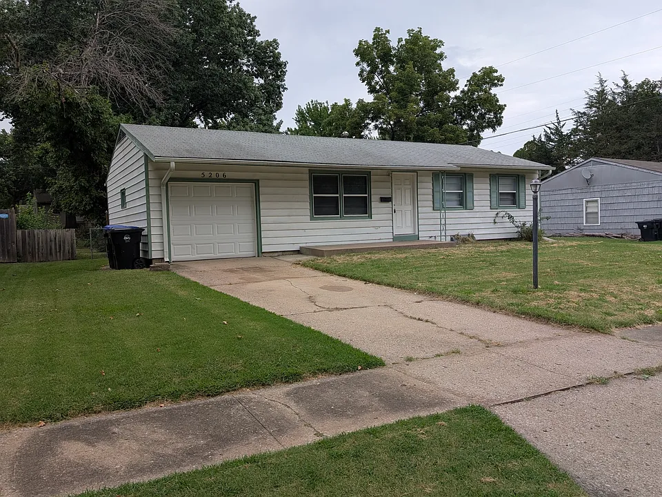 5206 SW 27th Ter