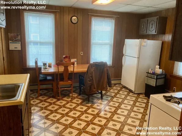 16-18 Rossmore St #1, Somerville, MA 02143