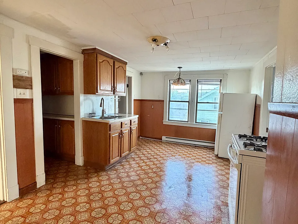 26 Wintworth St #2