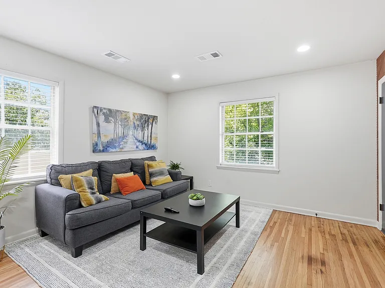 209 N Fillmore St #3 — Photo 3