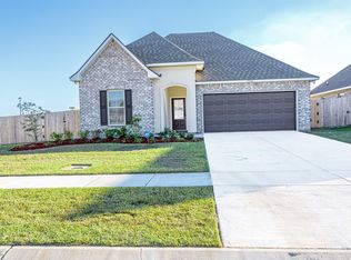 1660 Rangeland Ave, Zachary, LA 70791