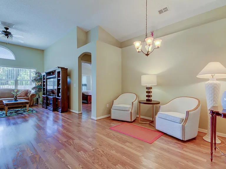 8604 Fawn Creek Dr — Photo 5