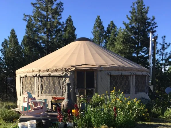 48428 Bull Run Rd E, Ford, WA 99013