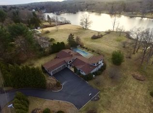 620 Grassy Hill Rd, Orange, CT 06477