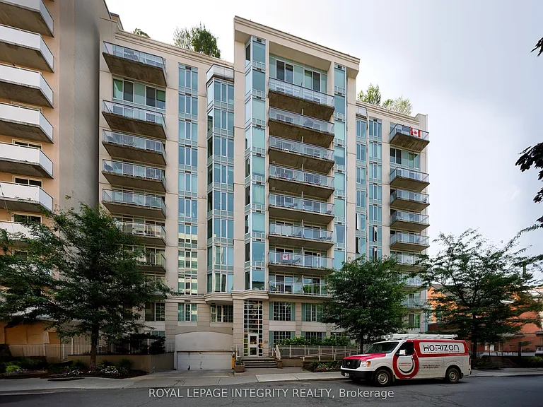 138 Somerset St W #203 — Photo 2