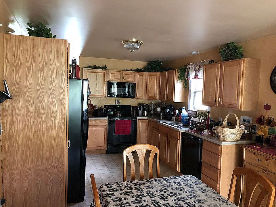 2nd image of 167 Washington Ave