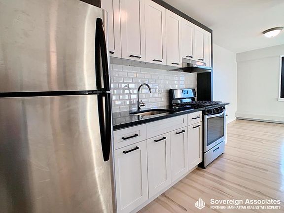 5th image of 111 Wadsworth Ave APT 20B