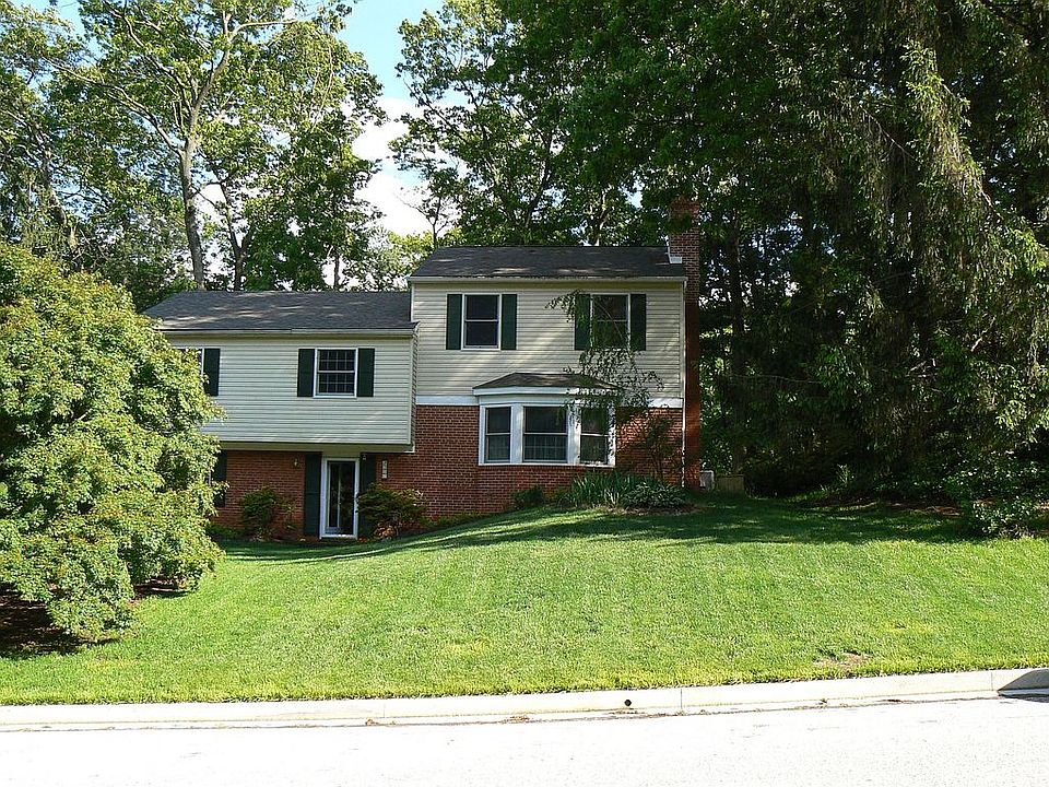 2nd image of 207 Charmuth Rd