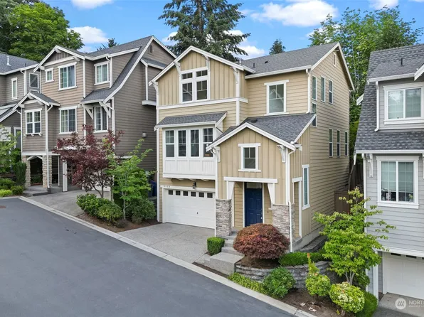 9820 NE 138th Place, Kirkland, WA 98034