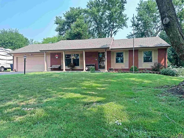 2526 SE 37th St, Topeka, KS 66605