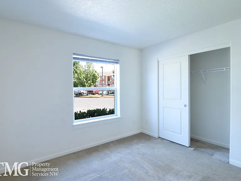 1017 SE 12th Ave — Photo 92