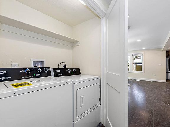 5th image of 72 Stanley Ave #1