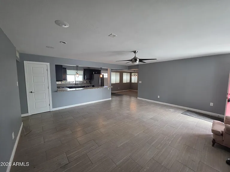 1812 E Whitton Ave — Photo 14