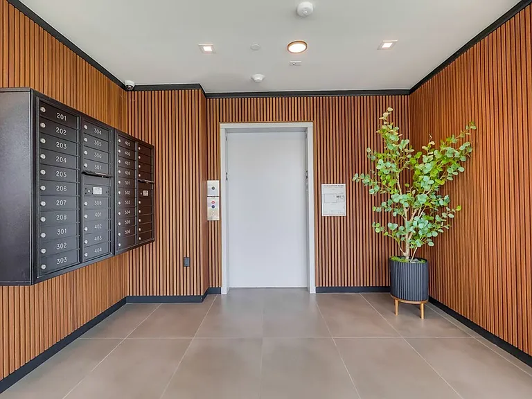 Lux Lofts LA — Photo 17
